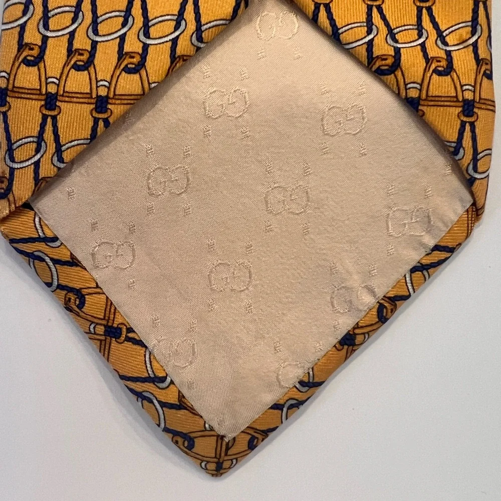 GUCCI Tie vintage 100% silk luxury necktie made in Italy